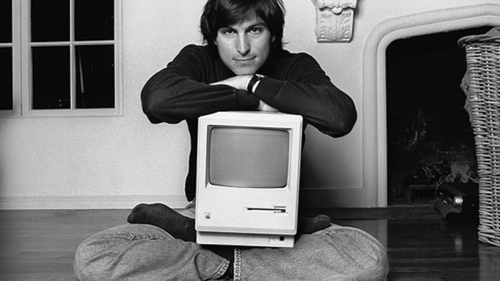 Apple’ın 37 Yıl Önce Sadece 1 Kez Yayınladığı Gizli Mesaj Dolu Reklamı