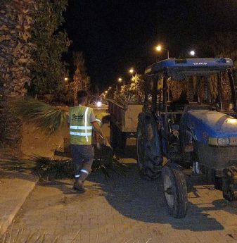 AYVALIK’TA KIŞ HAZIRLIKLARI TAMAMLANDI, EKİPLER OLUŞABİLECEK OLUMSUZLUKLARA KARŞI TEYAKKUZDA (9)