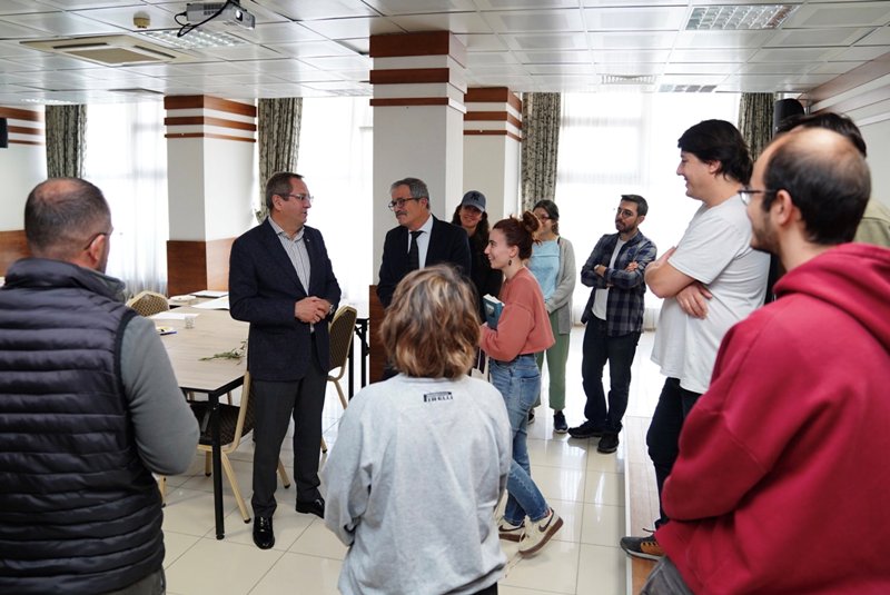 AYVALIKTA-ZEYTININ-GELECEGI-TASARLANDI-1 AYVALIK’TA ZEYTİNİN GELECEĞİ TASARLANDI