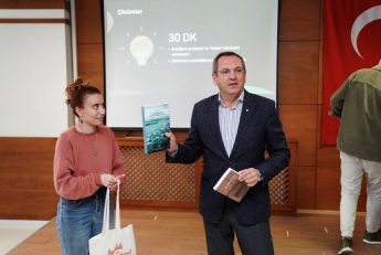 AYVALIK’TA ZEYTİNİN GELECEĞİ TASARLANDI (4)