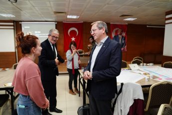 AYVALIK’TA ZEYTİNİN GELECEĞİ TASARLANDI (6)