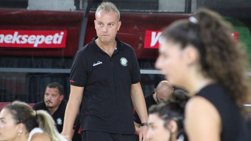 Gokhan-Durmaz Altınoluk Voleybol, İzmir deplasmanında