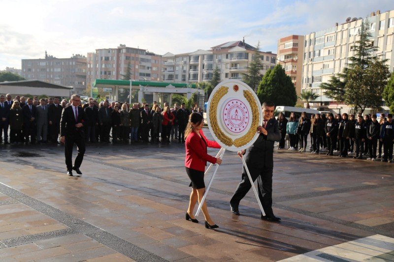 IMG_3345 EDREMİT’TE ÖĞRETMENLER GÜNÜ KUTLANDI