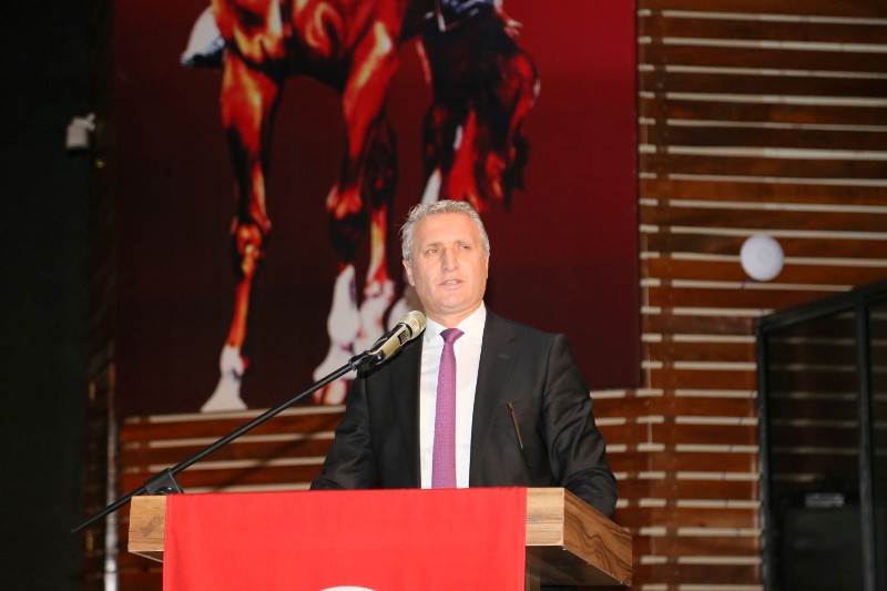 IMG_3401 EDREMİT’TE ÖĞRETMENLER GÜNÜ KUTLANDI