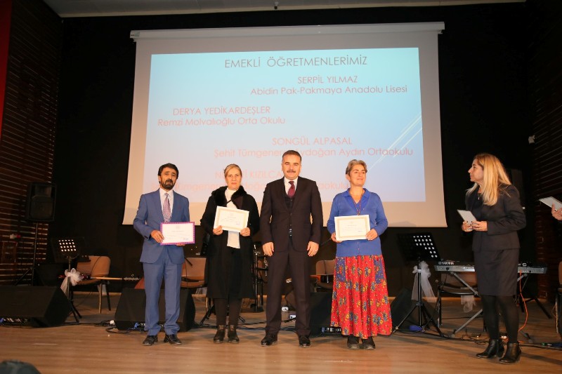 IMG_3455 EDREMİT’TE ÖĞRETMENLER GÜNÜ KUTLANDI