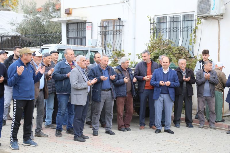 temel-atma-toreni-7 EDREMİT’TE YENİ CAMİİ TEMELİ ATILDI