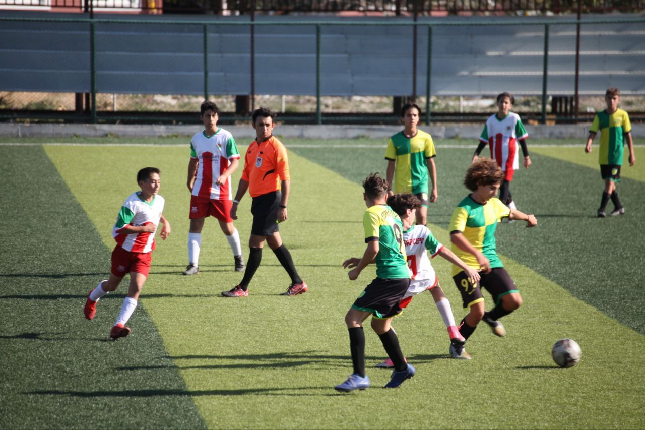 edremitspor-u14-8 EDROLU GENÇLER ŞAMPİYONA YOLUNDA