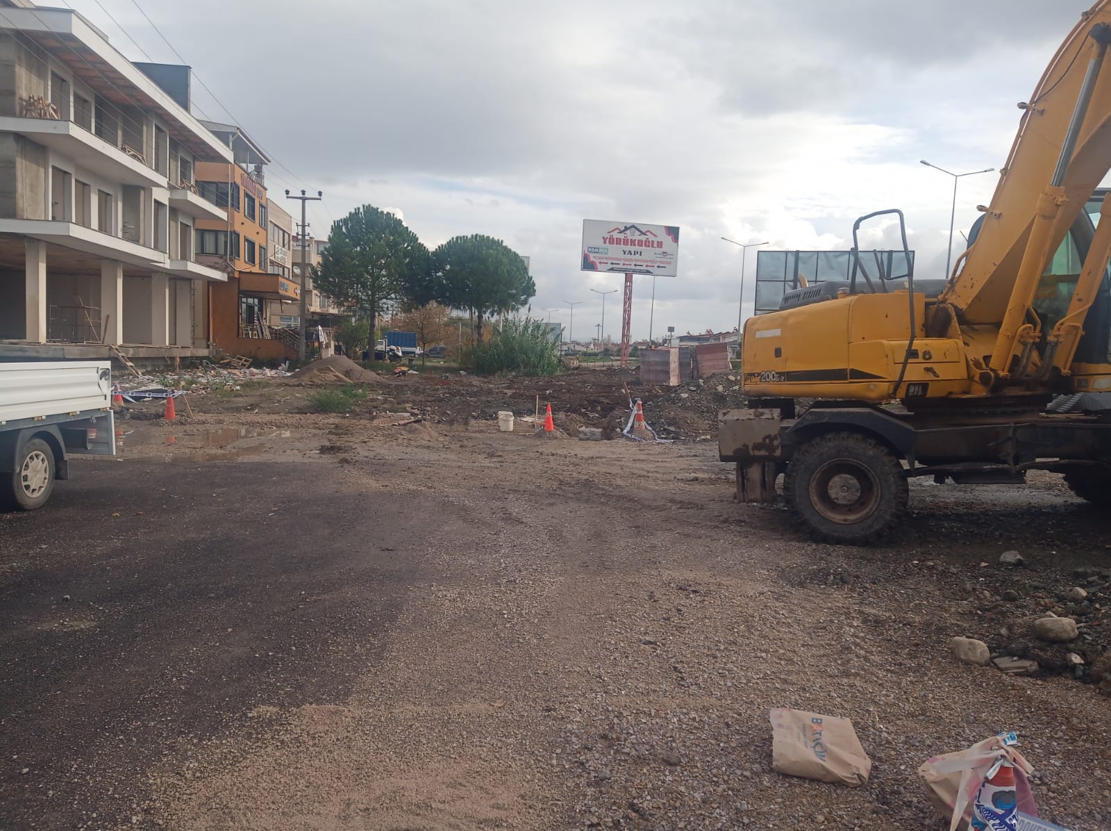 fen-isleri-3 EDREMİT BELEDİYESİ ALTYAPIYI GÜÇLENDİRİYOR