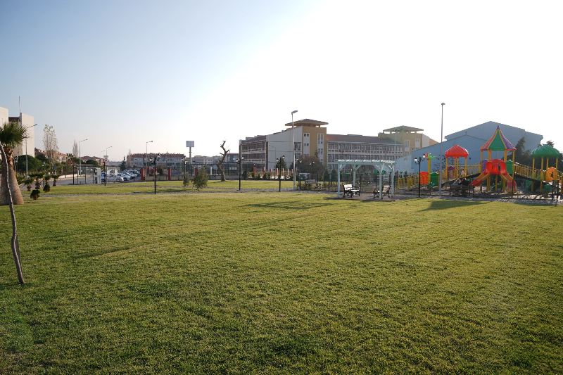AYVALIK’IN PARKLARINDA PEYZAJ DÜZENLEMESİ (2)
