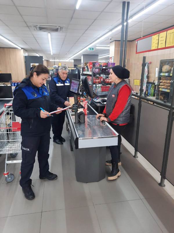 denetim-6 EDREMİT BELEDİYESİ MARKET DENETİMLERİNE DEVAM EDİYOR