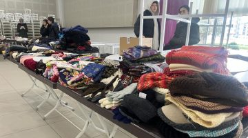 BURHANİYE BELEDİYESİ DEPREMZEDELERİN YANINDA