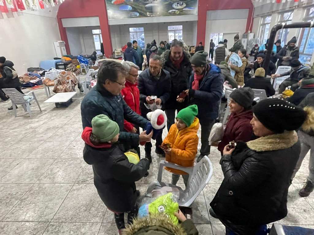 Başkan Arslan, deprem bölgesi (18)