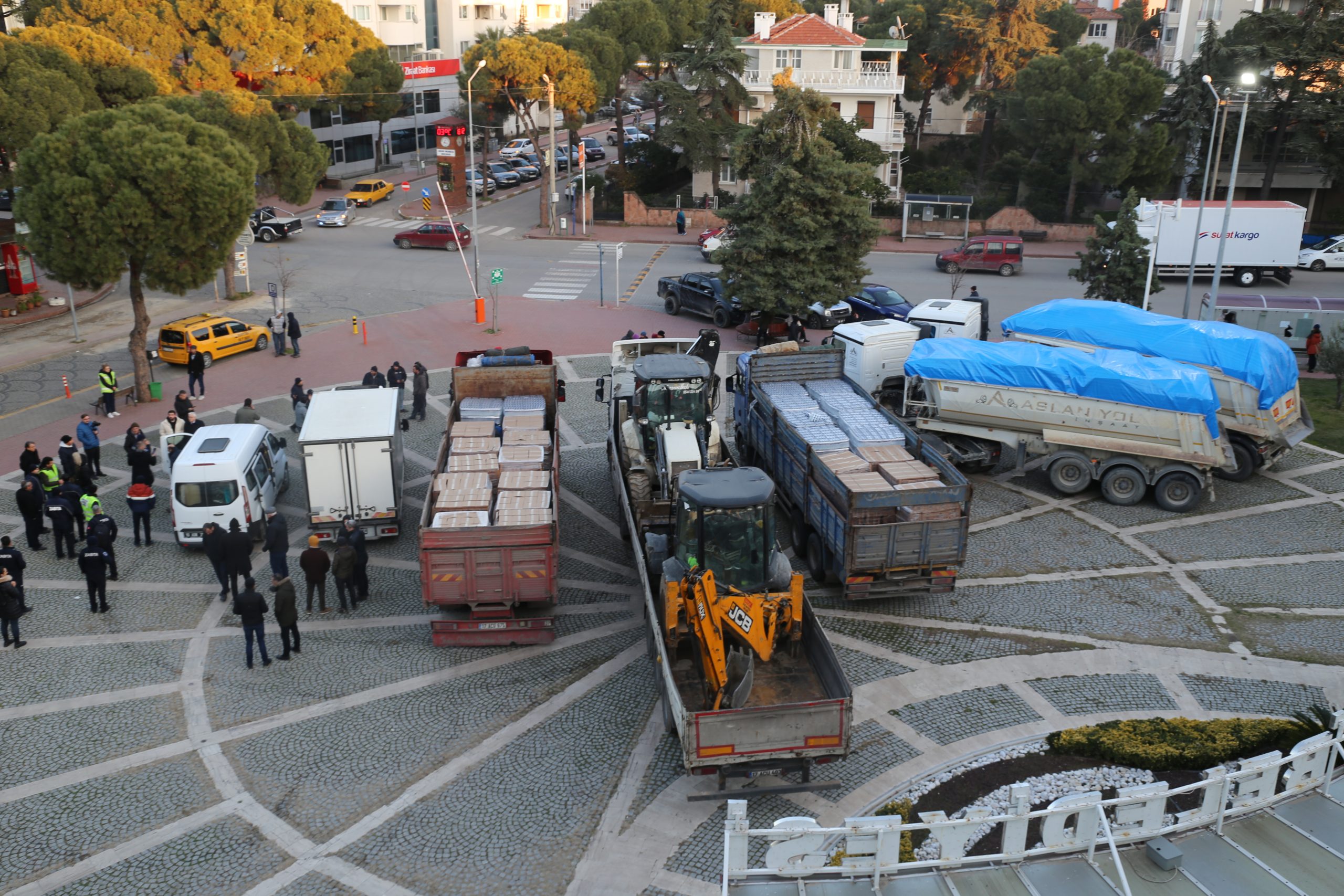 IMG_8137-scaled BURHANİYE TEK YÜREK OLDU