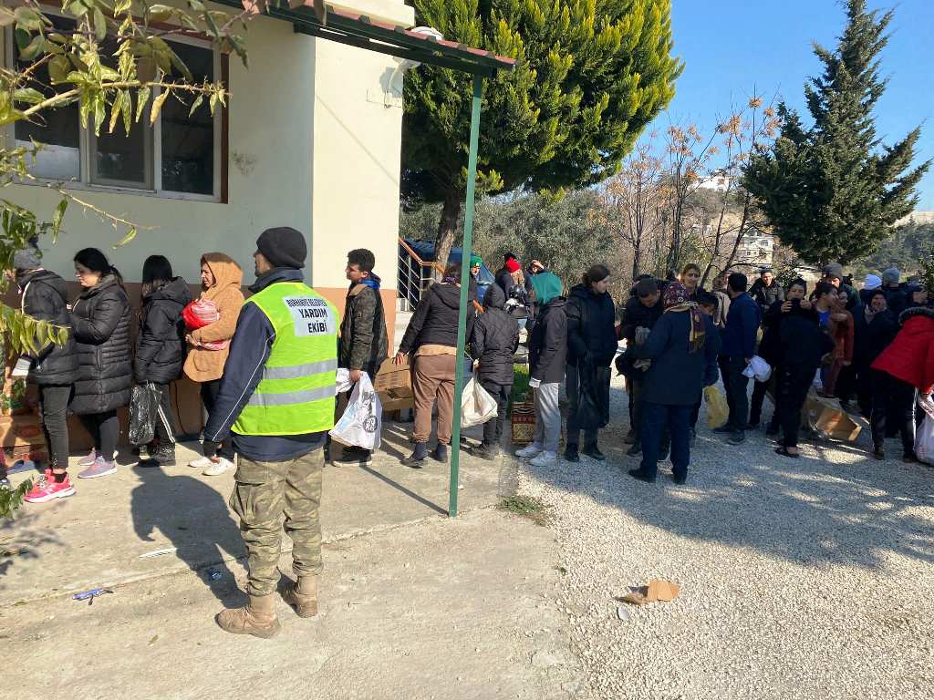 yardım dağıtımı (3)