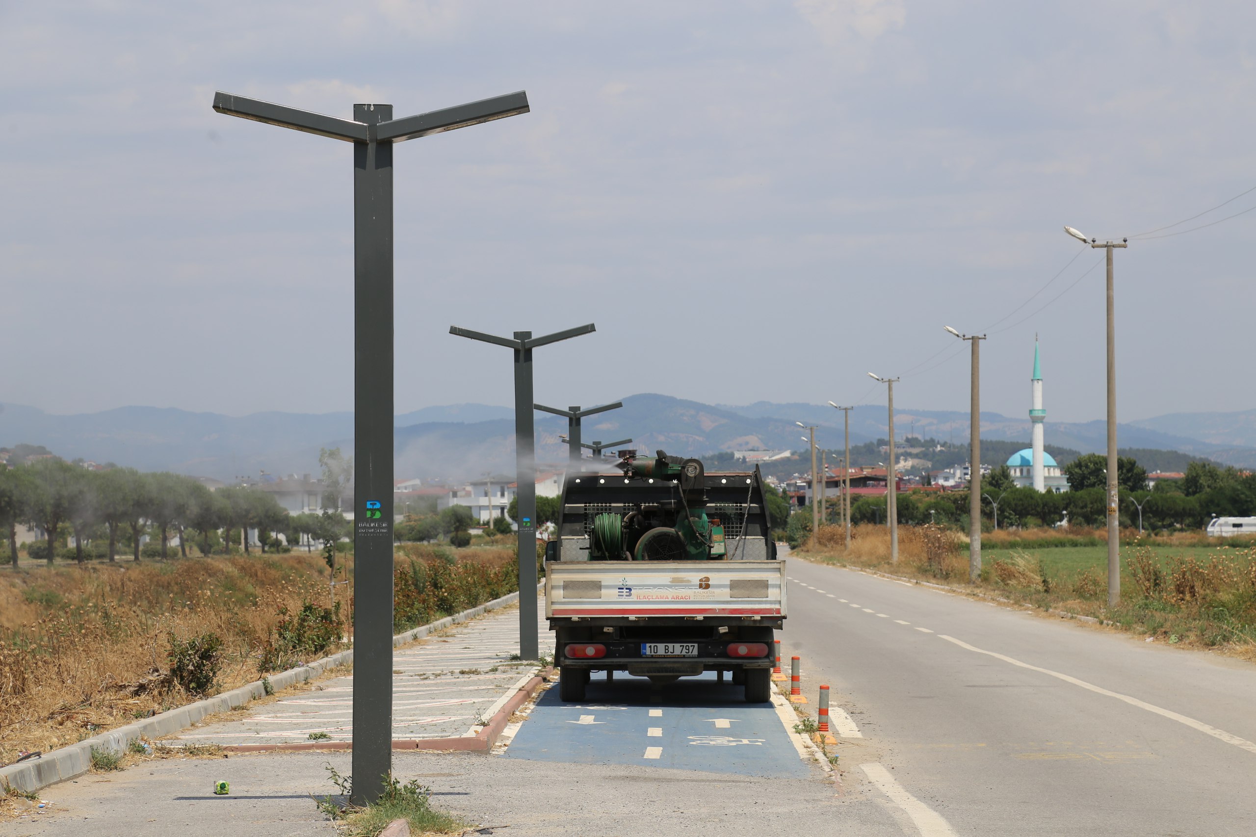 Sinekle-7_24-mucadele-5 Edremit’te sinekle 7/24 mücadele