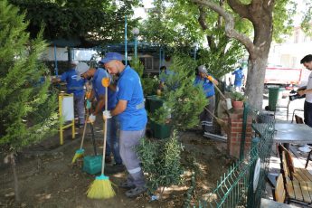 temizlik-10-345x230 PIRIL PIRIL EDREMİT İÇİN