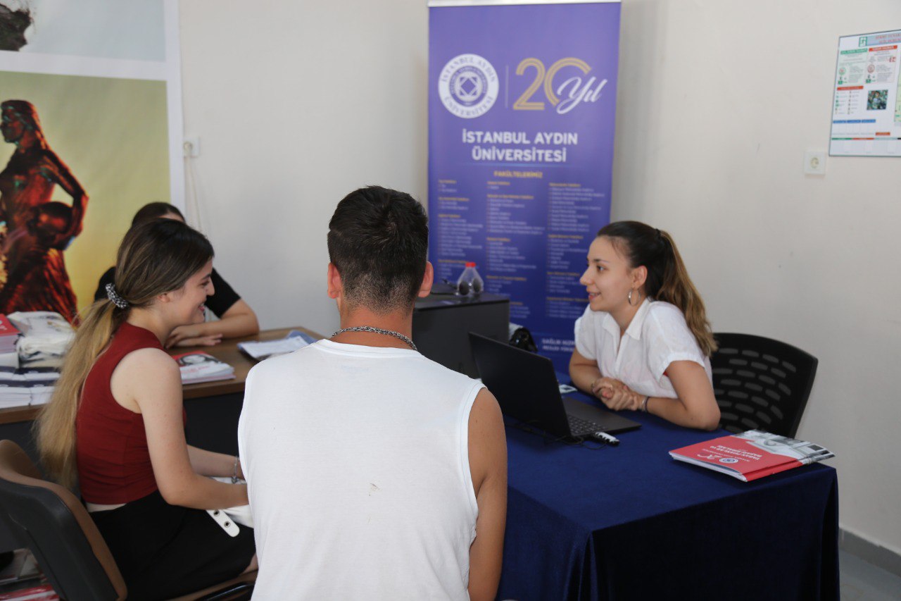 edremit-tercih-danismanligi-3 Öğrencilere ücretsiz danışmanlık hizmeti