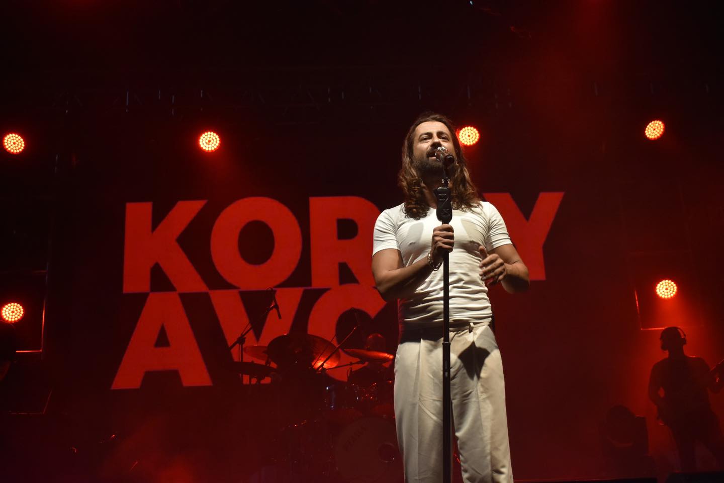 Koray-Avci-16 Koray Avcı Şarkılarıyla Havran Konserinde Coşturdu