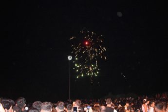 Koray-Avci-6-345x230 Koray Avcı Şarkılarıyla Havran Konserinde Coşturdu