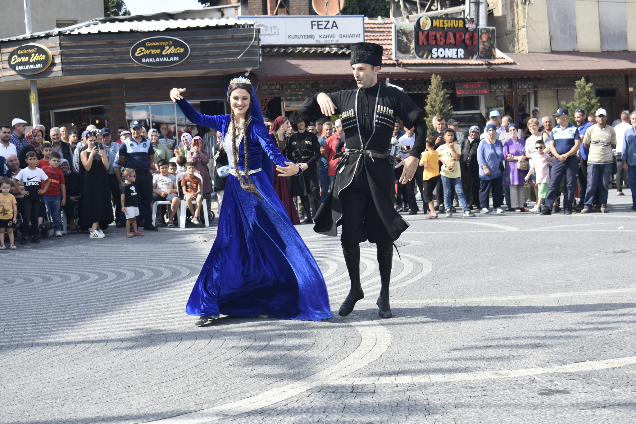 kurtulus-23 Havran'ın Efelerine de Zeybek Fena Yakıştı Yani