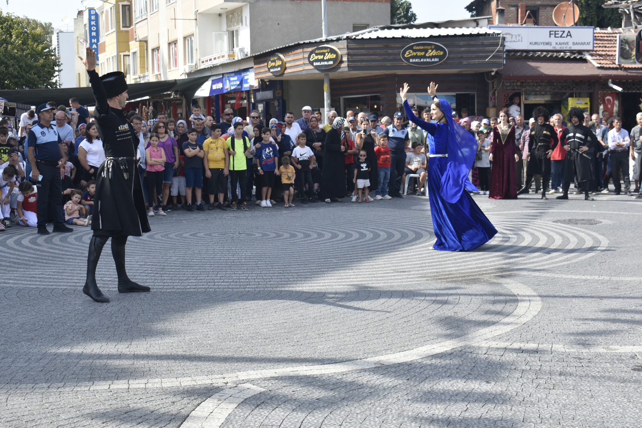 kurtulus-30 Havran'ın Efelerine de Zeybek Fena Yakıştı Yani