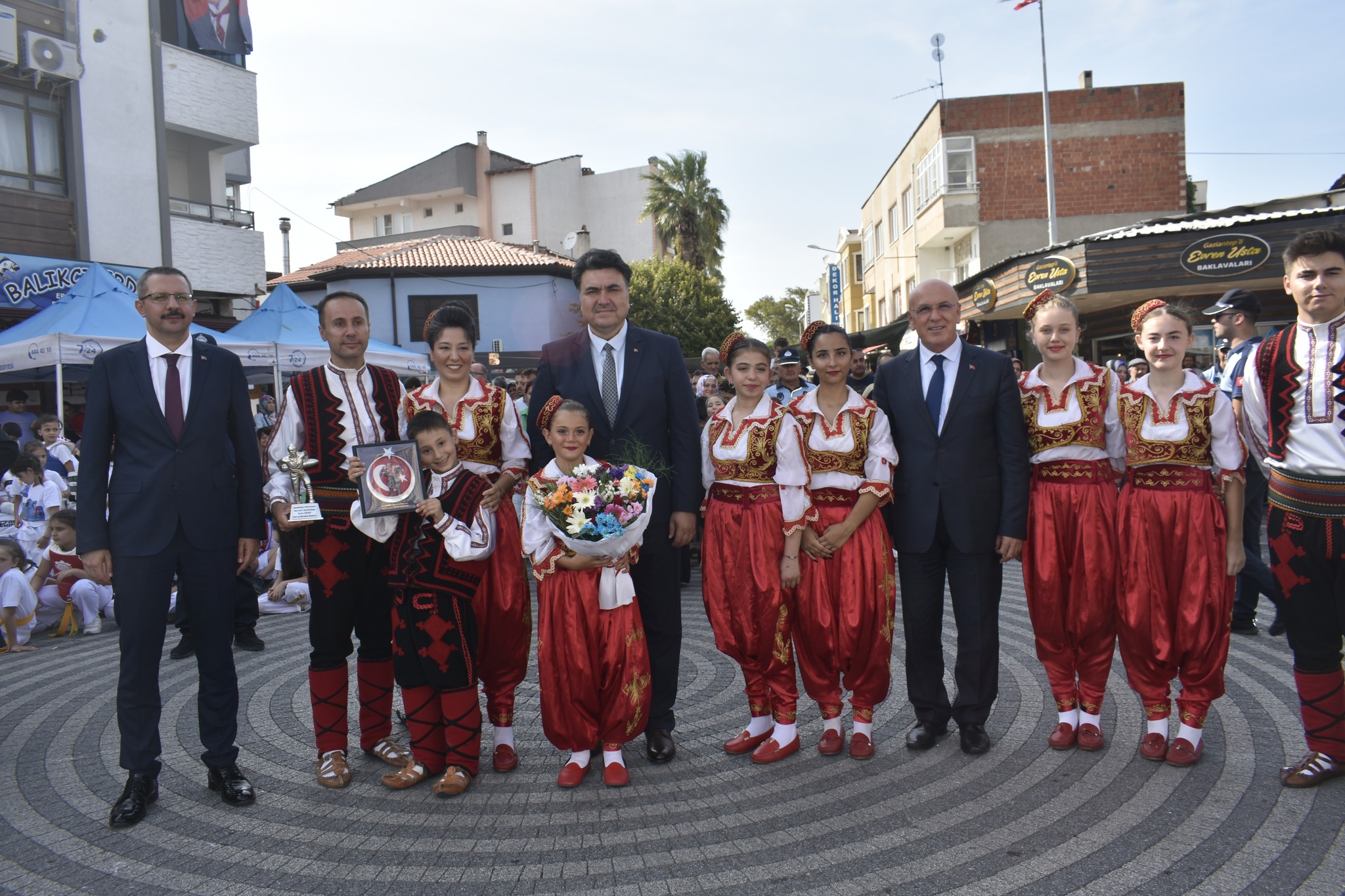 kurtulus-39 Havran'ın Efelerine de Zeybek Fena Yakıştı Yani