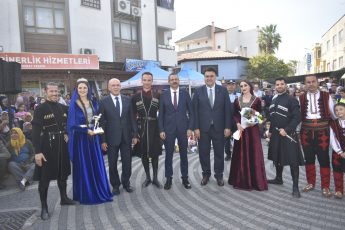 kurtulus-4-345x230 Havran'ın Efelerine de Zeybek Fena Yakıştı Yani