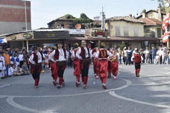 kurtulus-42-345x230 Havran'ın Efelerine de Zeybek Fena Yakıştı Yani