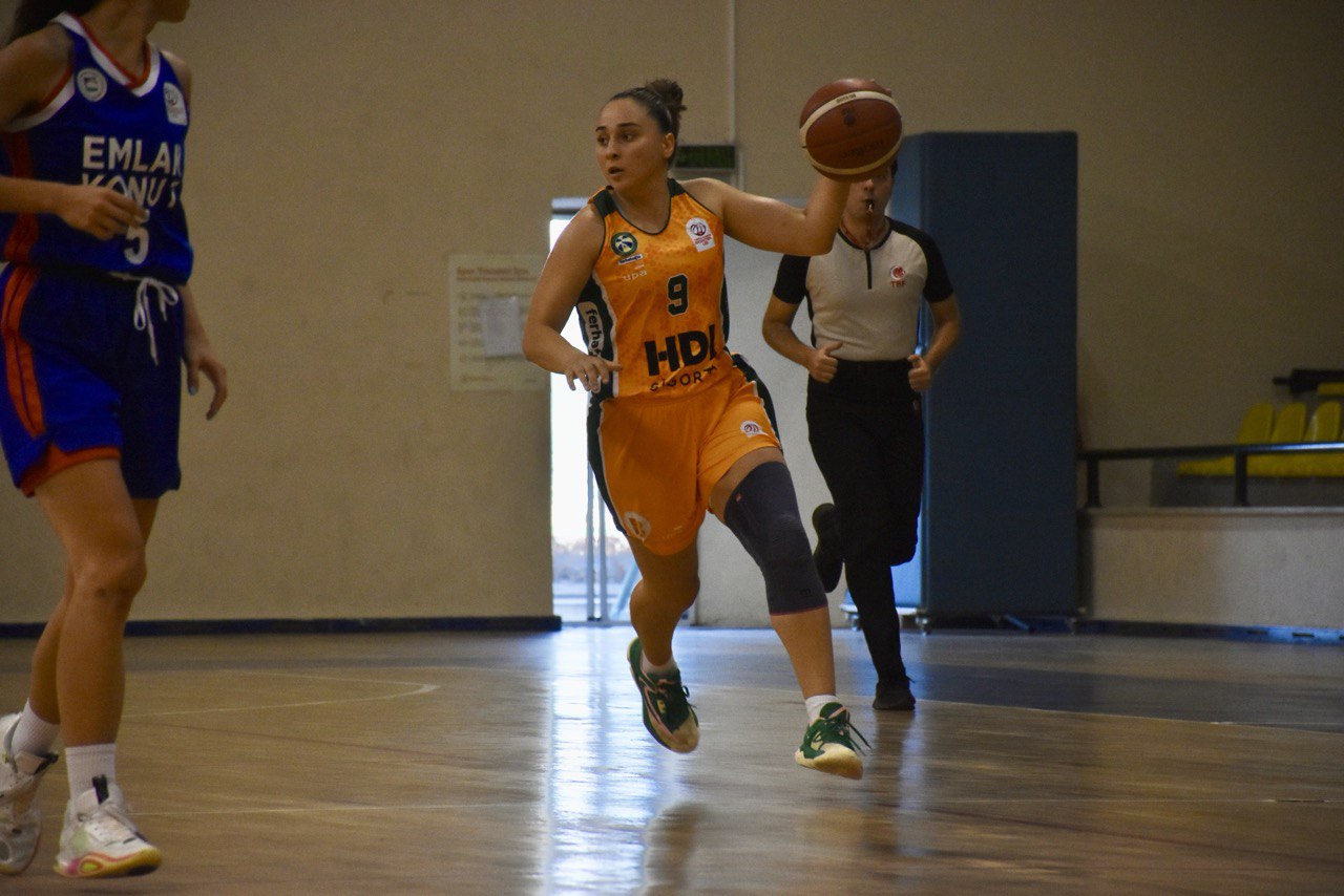 photo_5861840527895412493_y Gürespor kayıpsız yoluna devam ediyor