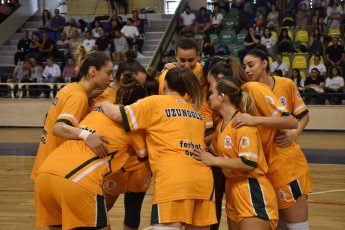 photo_5861964154234061094_y-345x230 Gürespor kayıpsız yoluna devam ediyor