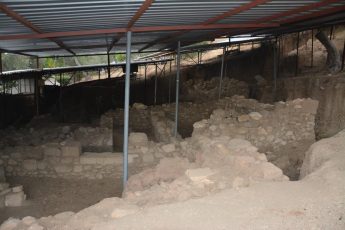 WhatsApp-Image-2023-11-04-at-18.54.16-3-345x230 VALİ USTAOĞLU, ANTANDROS ANTİK KENTİ KAZI ALANINI ZİYARET ETTİ