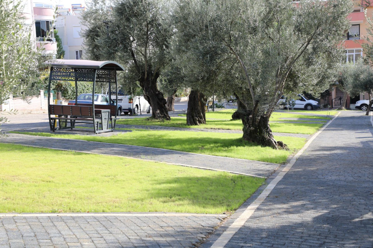 park-duzenlemesi-10 EDREMİT’TE PARK VE YEŞİL ALANLAR ARTIYOR