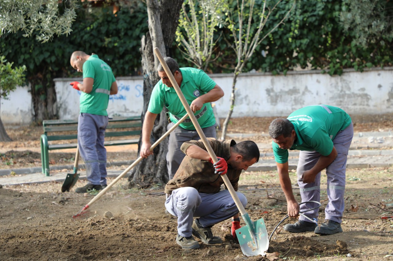 park-duzenlemesi-12 EDREMİT’TE PARK VE YEŞİL ALANLAR ARTIYOR