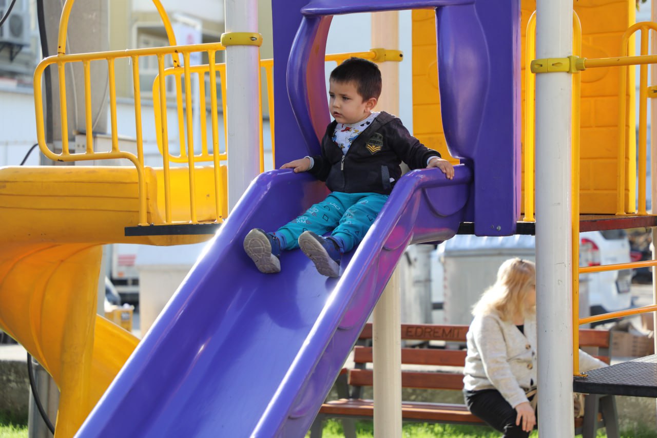 park-duzenlemesi-4 EDREMİT’TE PARK VE YEŞİL ALANLAR ARTIYOR