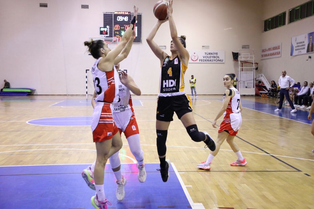 photo_2023-10-29_18-05-50 Gürespor emin adımlarla ilerliyor