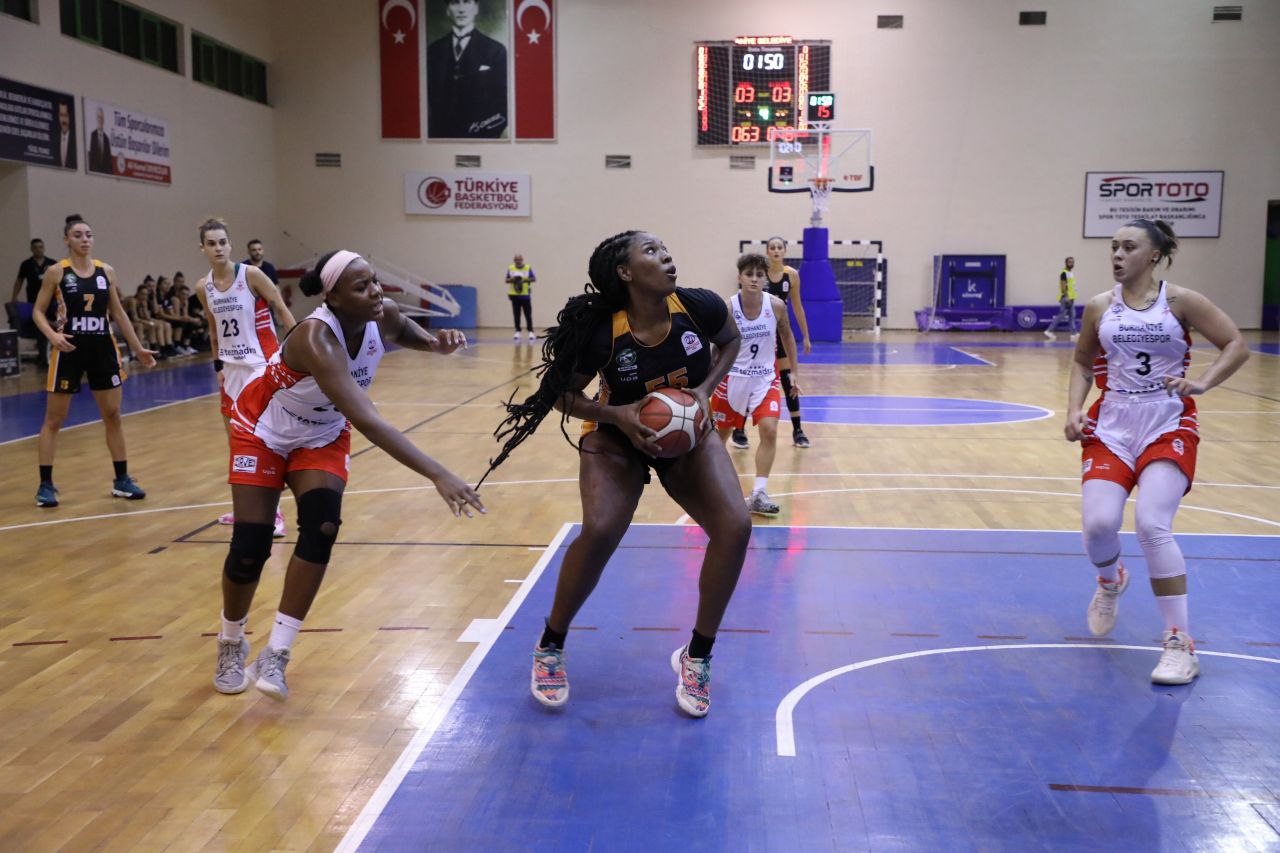 photo_2023-10-29_18-06-00 Gürespor emin adımlarla ilerliyor