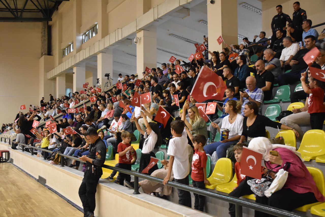 photo_2023-11-07_12-08-47 Gürespor, HDI Sigorta Yalova VIP’i de yenerek 8’de 8 yaptı