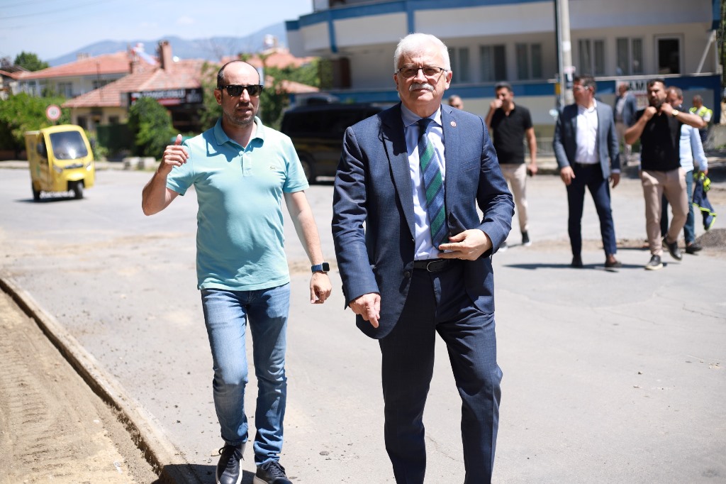 2-4 BAŞKAN DEVECİLER SÖZÜNÜ TUTTU, ÖREN YOLU YENİLENİYOR