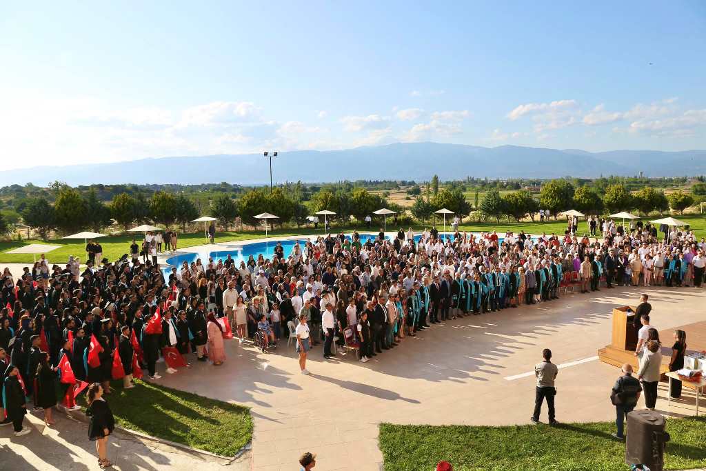 3-4 BUBFA YENİ MEZUNLARINI COŞKUYLA KUTLADI