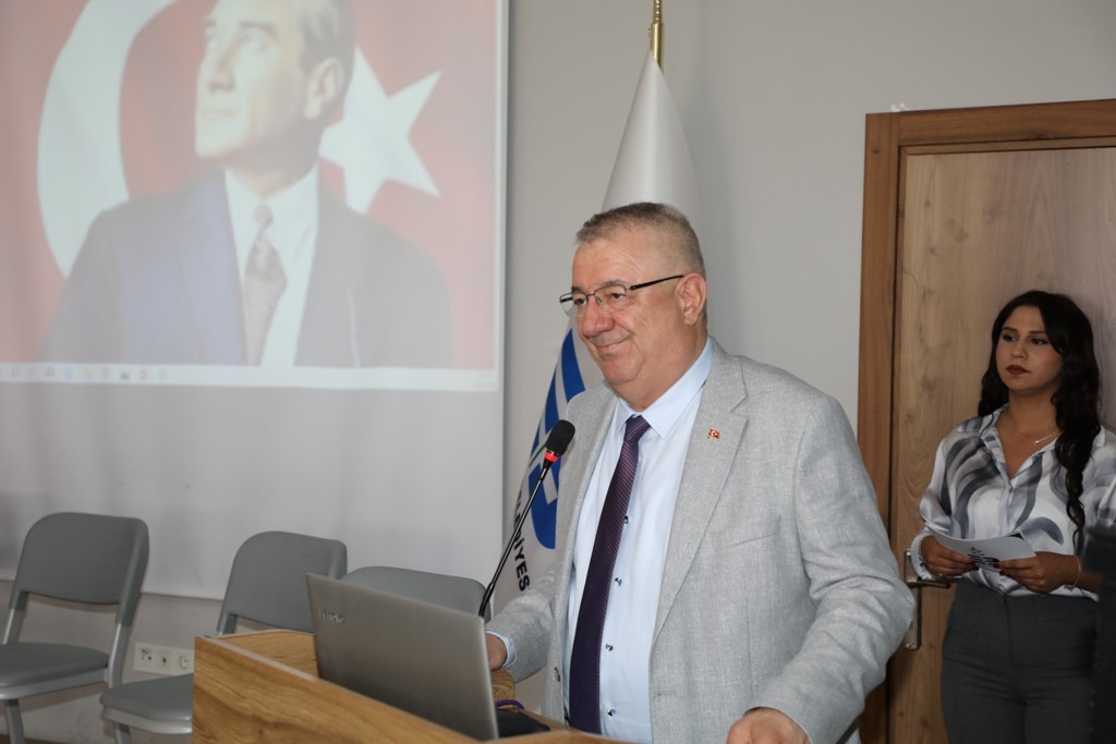 3S0A6816 Edremit AGM Yıl Sonu gösterisi yoğun ilgi gördü