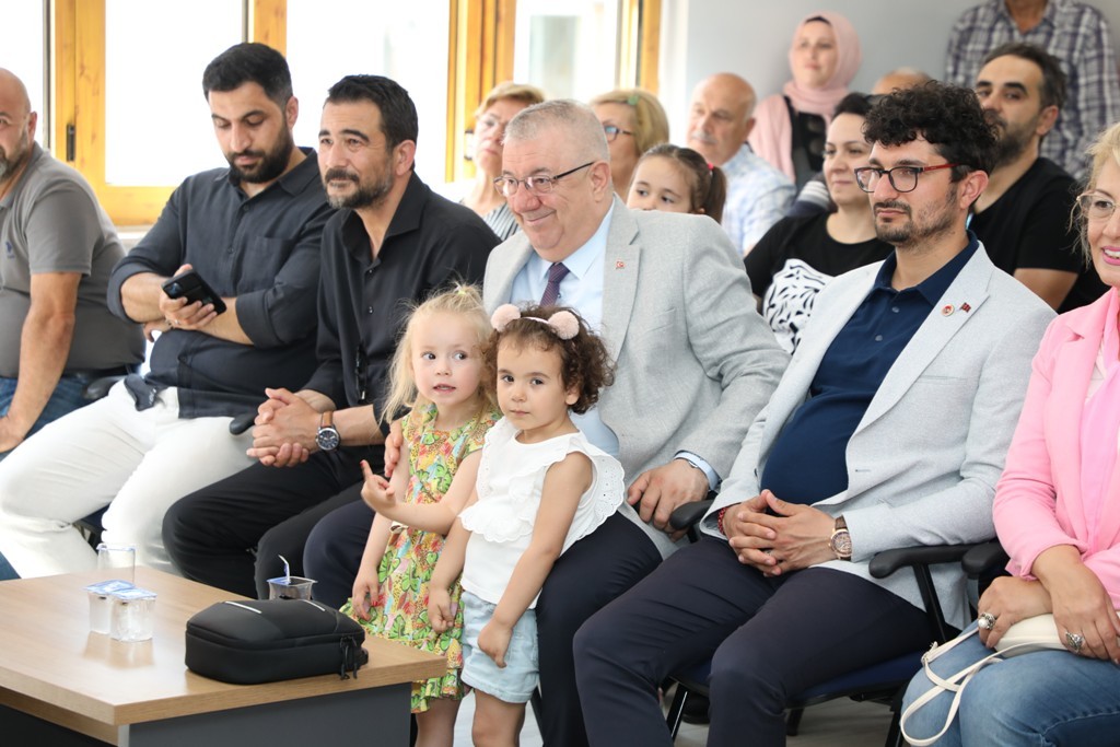 3S0A6854 Edremit AGM Yıl Sonu gösterisi yoğun ilgi gördü