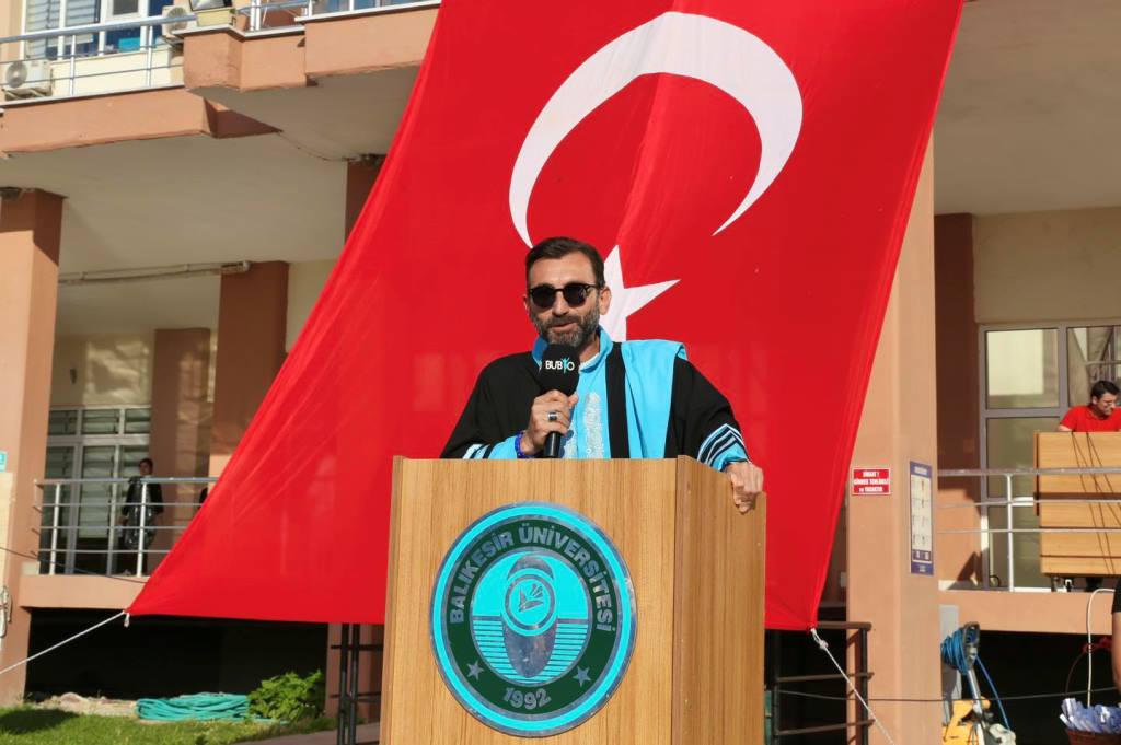 6-3 BUBFA YENİ MEZUNLARINI COŞKUYLA KUTLADI