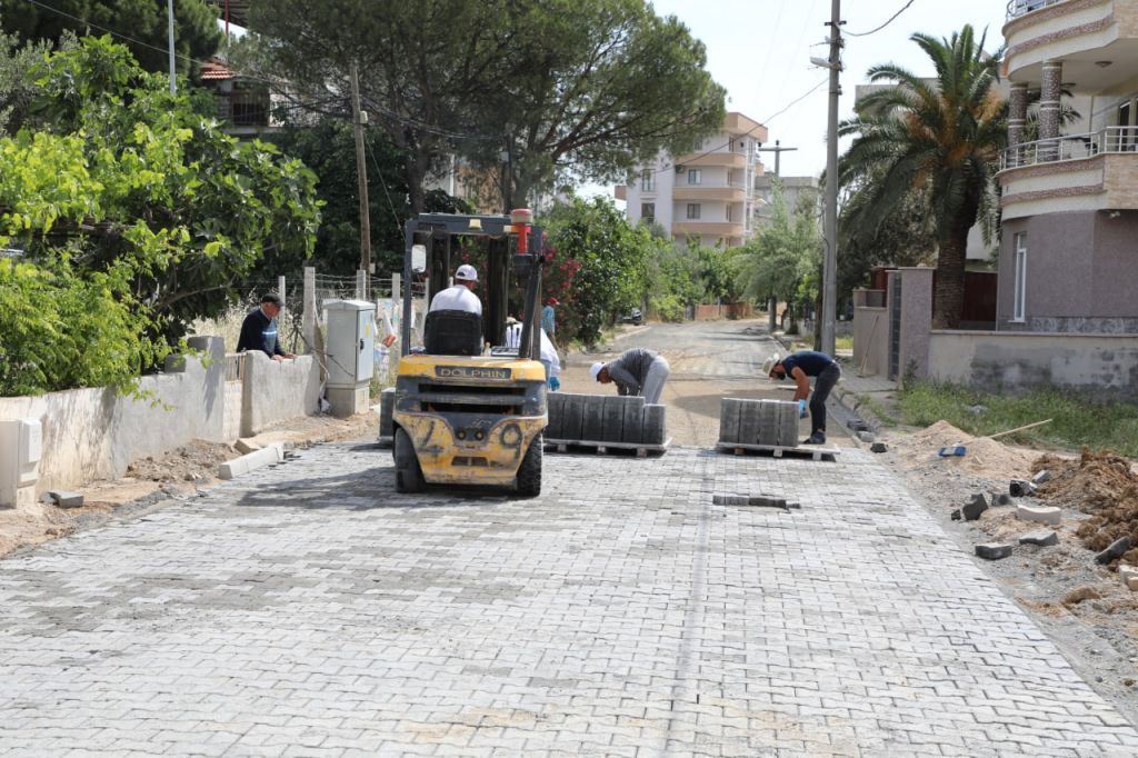 photo_2024-05-16_13-59-25 Başkan Ertaş, sahada çalışmaları inceledi