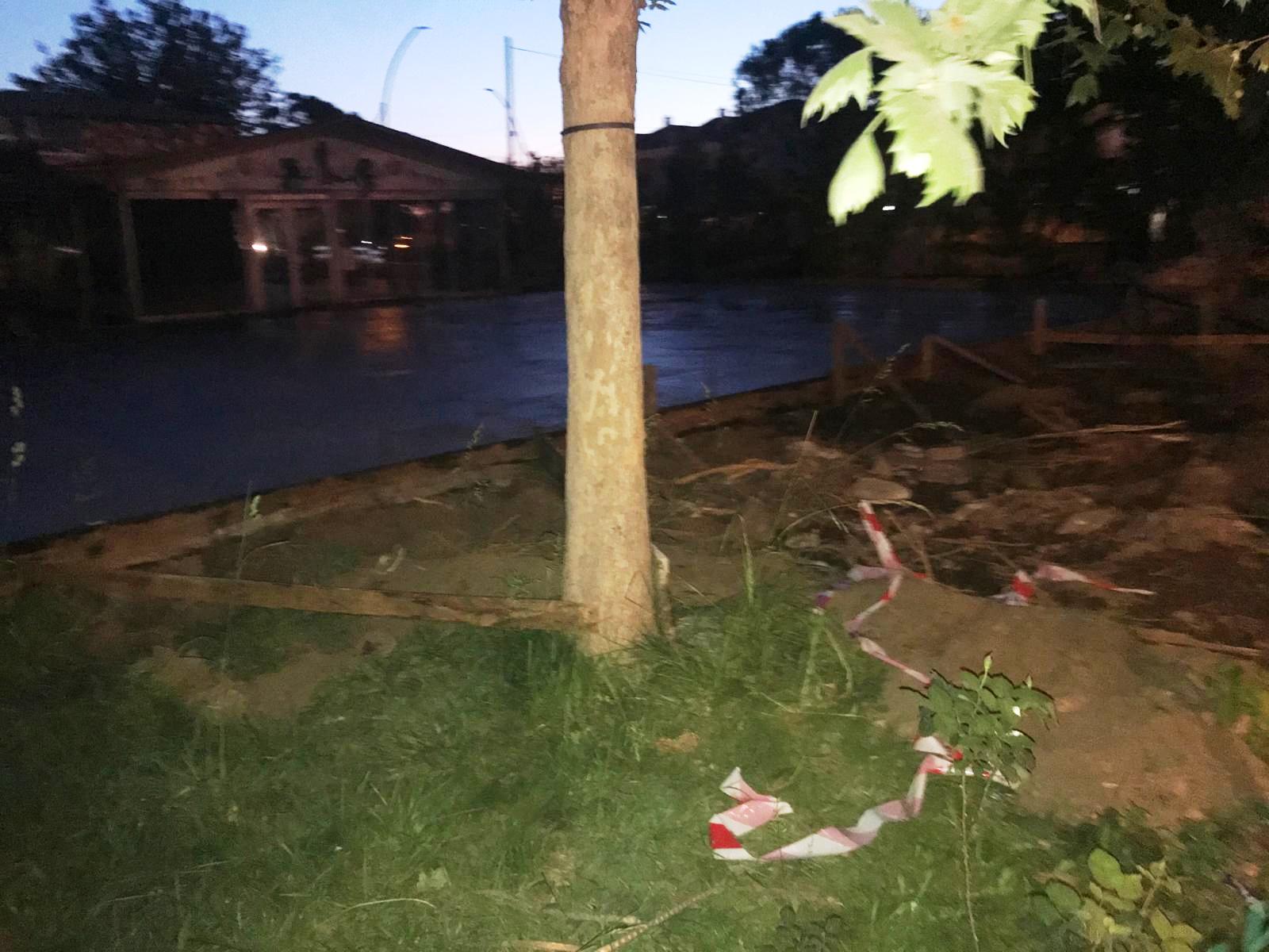 009 Edremitte Ne Yasa Dinliyorlar Ne İmarı Takıyorlar