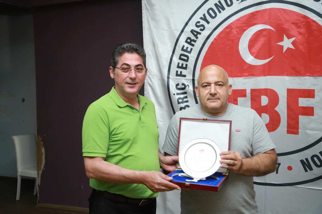 1-6 İKİLİ BRİÇ ŞAMPİYONASI  BURHANİYE’DE DÜZENLENDİ