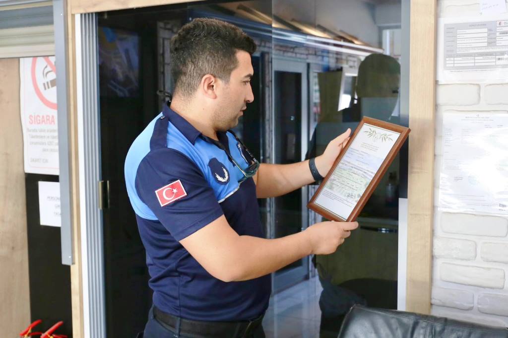 4-2 BURHANİYE BELEDİYESİ, RUHSAT SORUNLARINI ÇÖZÜME KAVUŞTURUYOR