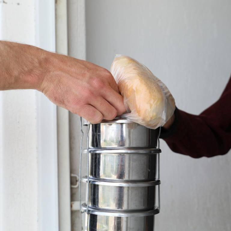 4-3 BURHANİYE BELEDİYESİ, KURBAN ETLERİNİ İHTİYAÇ SAHİPLERİNİN SOFRALARINA ULAŞTIRIYOR