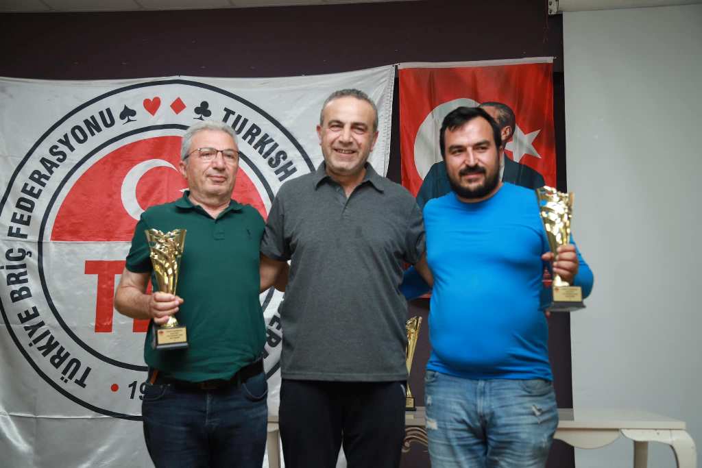 4-6 İKİLİ BRİÇ ŞAMPİYONASI  BURHANİYE’DE DÜZENLENDİ