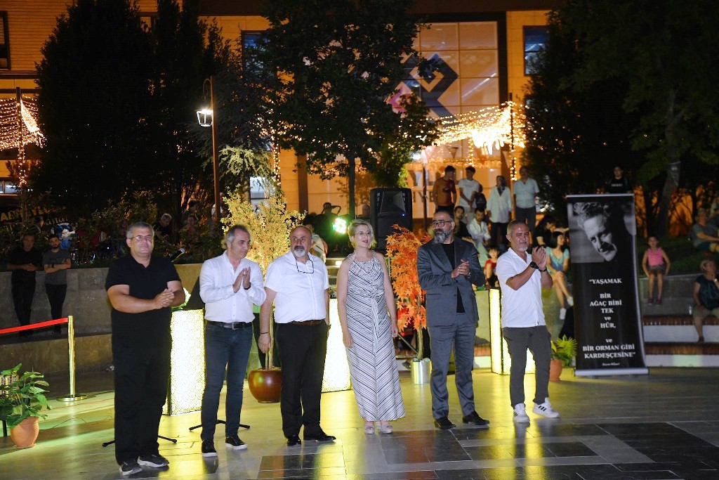 HABER-6 Büyük ustayı eserleriyle andık