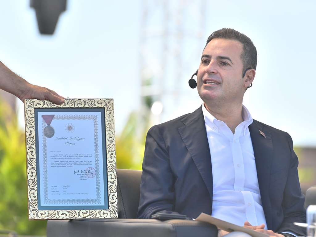 buyuksehirden_nazim_hikmet_anisina_anlamli_program___1 Büyükşehir’den, Nazım Hikmet anısına anlamlı program 